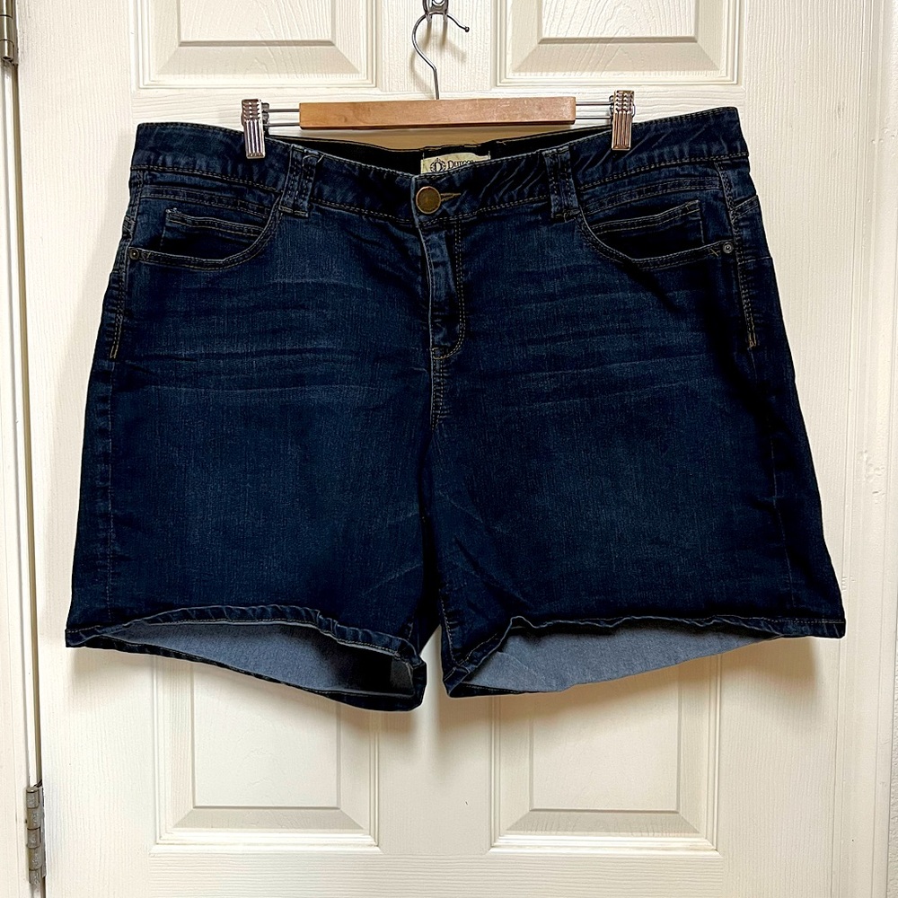 Democracy “Ab” Technology Stretch Blue Jean Shorts